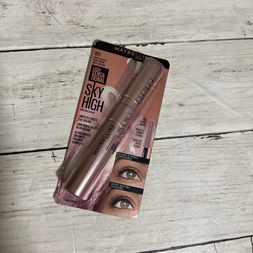 BEAUTY BUNDLE sky high mascara, beauty creations lip plumper & LA Girl blush - Picture 2 of 4